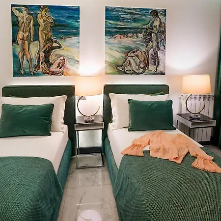 Luxury Beachfront Pool And Parking Apartment Taormina