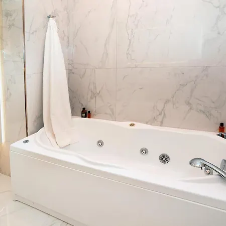 Luxury Beachfront Pool And Parking Daire Taormina