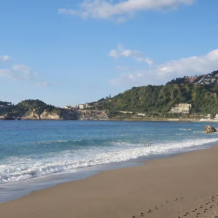 Luxury Beachfront Pool And Parking Daire
