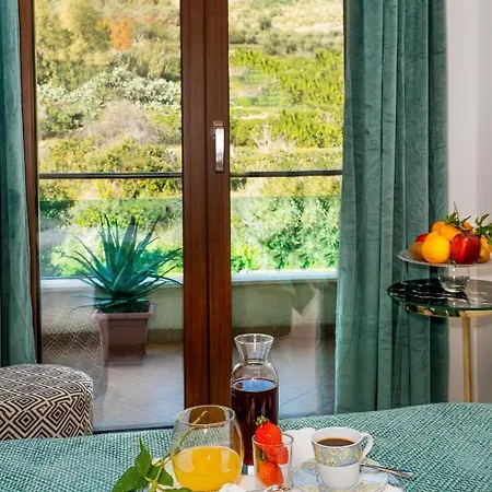 Appartement Luxury Beachfront Pool And Parking *